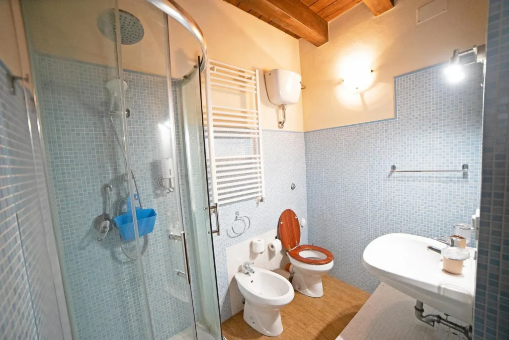 Eden Holiday Home – Bathroom